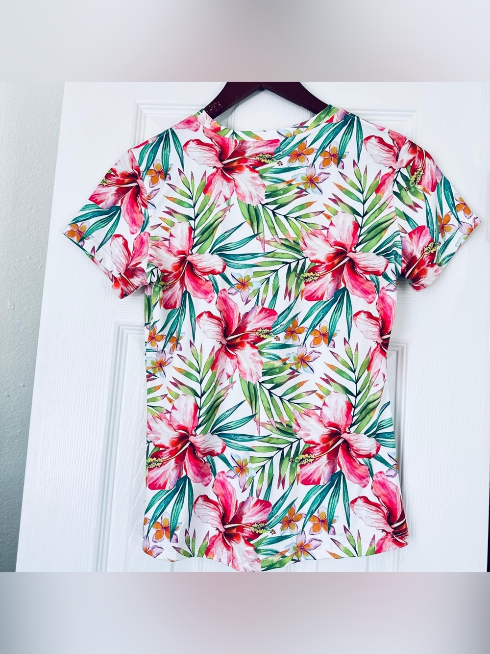 Express Pink & Green Tropical Floral Short Sleeve Tee